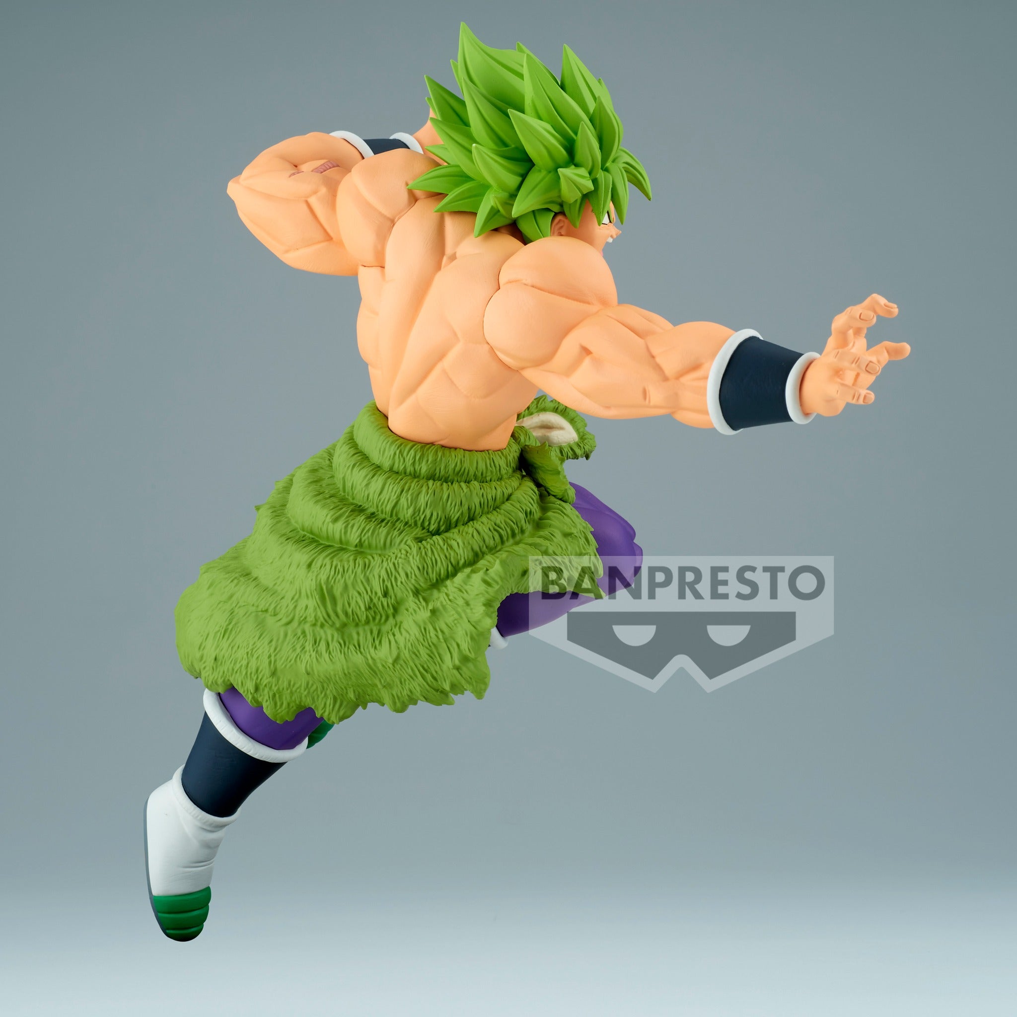 Figurine de Broly en Super Saiyan, mesurant 19 cm, détaillant son expression colérique et sa posture dynamique, fabriquée par Banpresto.