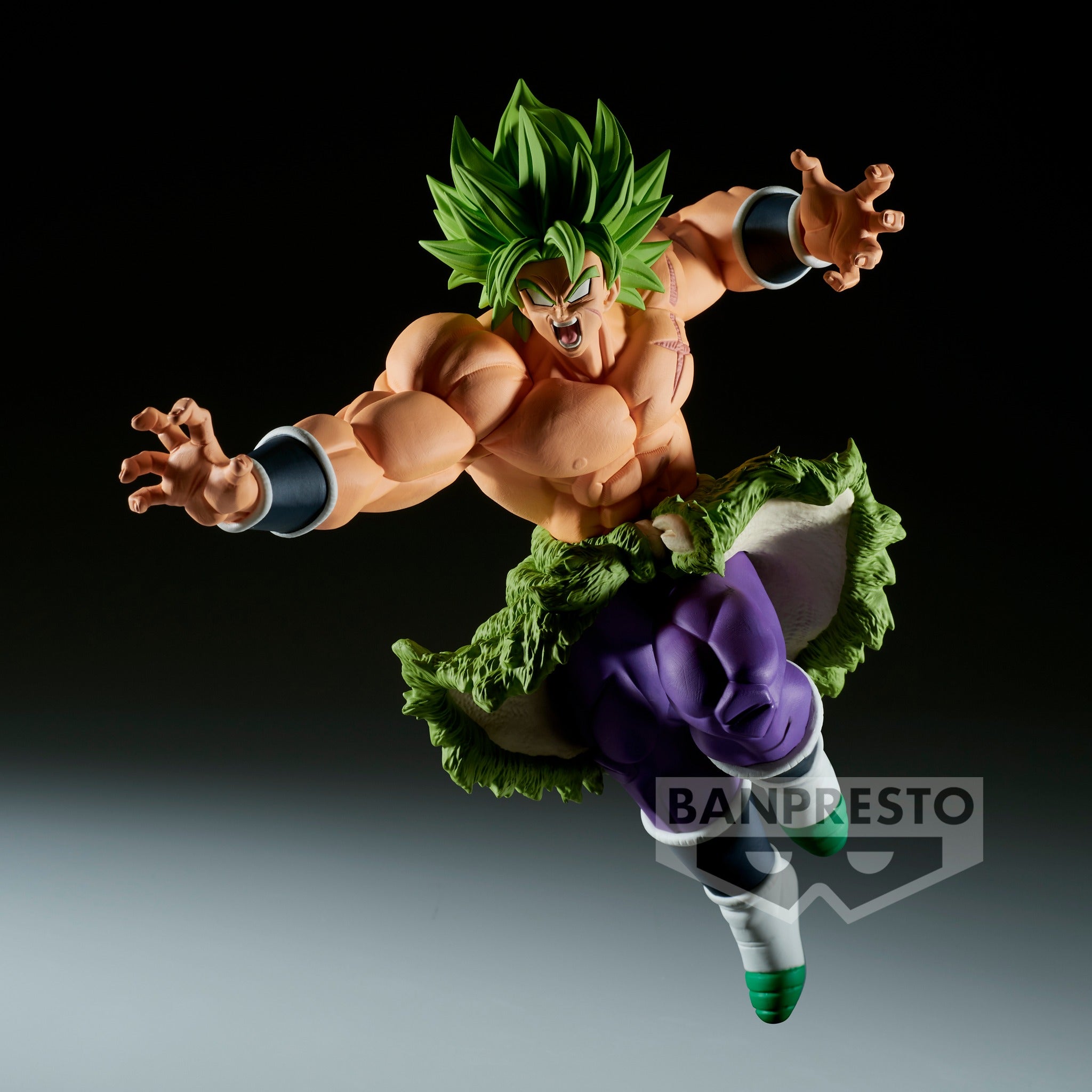 Figurine de Broly en Super Saiyan, mesurant 19 cm, détaillant son expression colérique et sa posture dynamique, fabriquée par Banpresto.