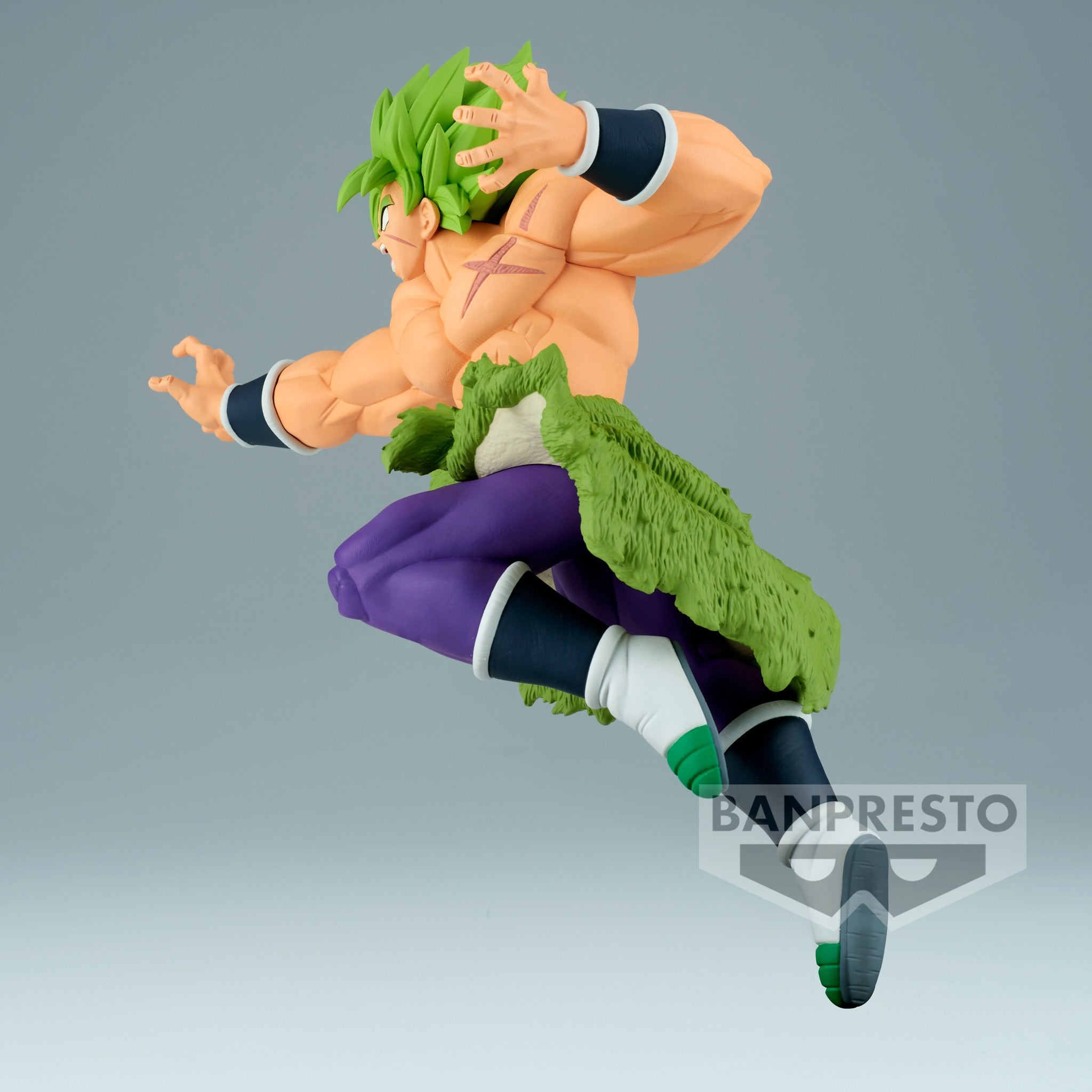 Figurine de Broly en Super Saiyan, mesurant 19 cm, détaillant son expression colérique et sa posture dynamique, fabriquée par Banpresto.