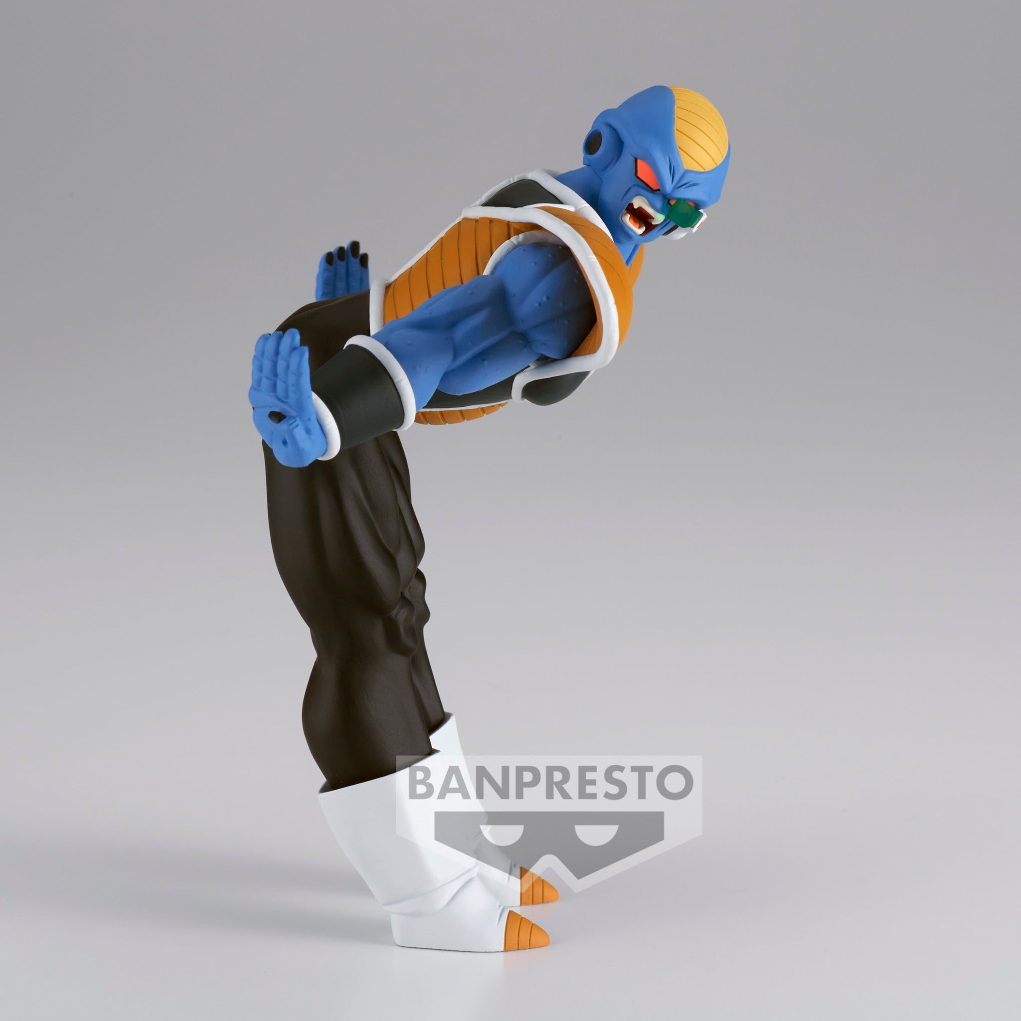 Figurine de Burter de Dragon Ball Z, mesurant 14 cm, représentant le personnage en pose emblématique avec les bras écartés, fabriquée par Banpresto.