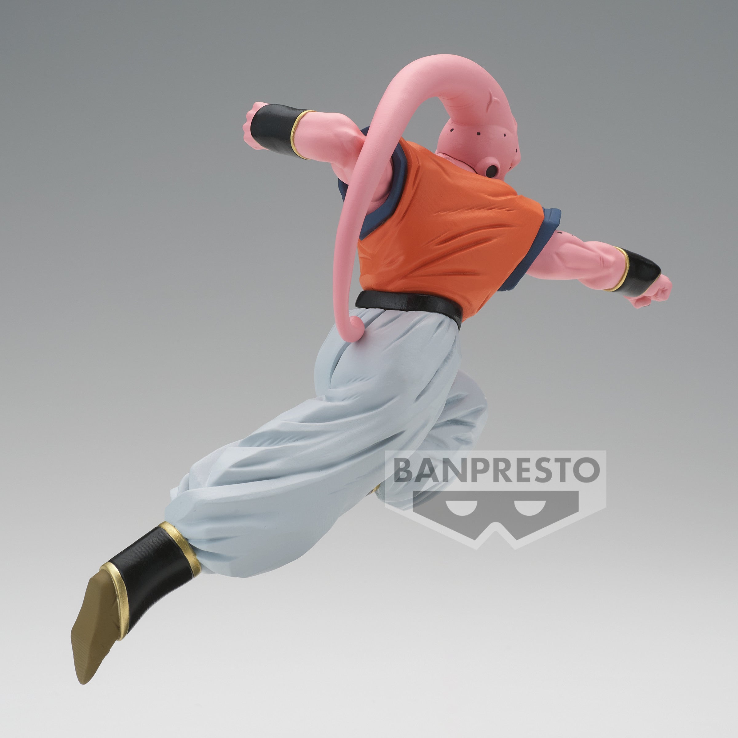 Figurine de Majin Buu avec des détails soignés, affichant une pose dynamique et des expressions faciales intenses, fabriquée par Banpresto.