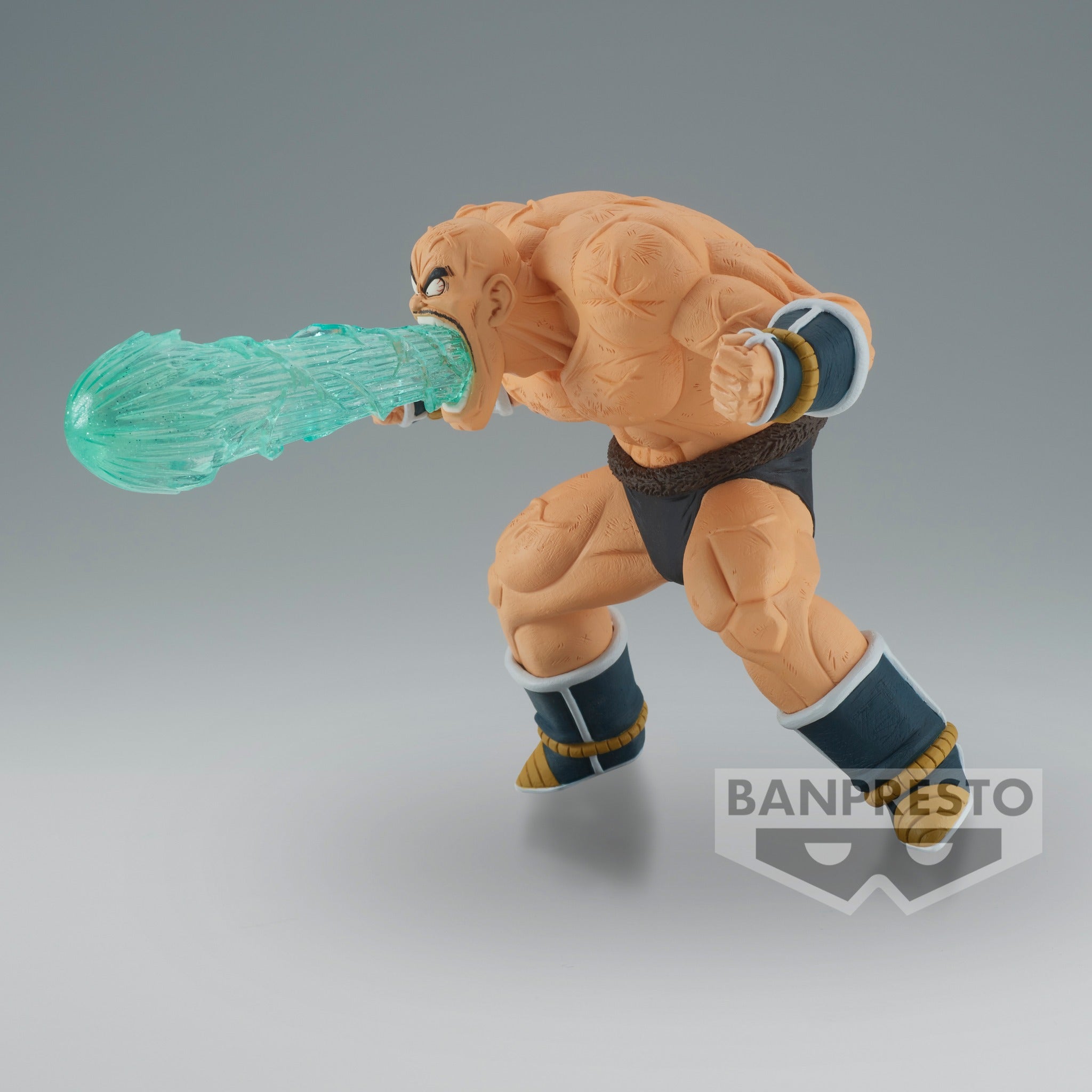 Figurine de Nappa de Dragon Ball Z mesurant 12 cm, représentant le personnage avec une sphère d'énergie dans une pose dynamique. Fabriquée par Banpresto.