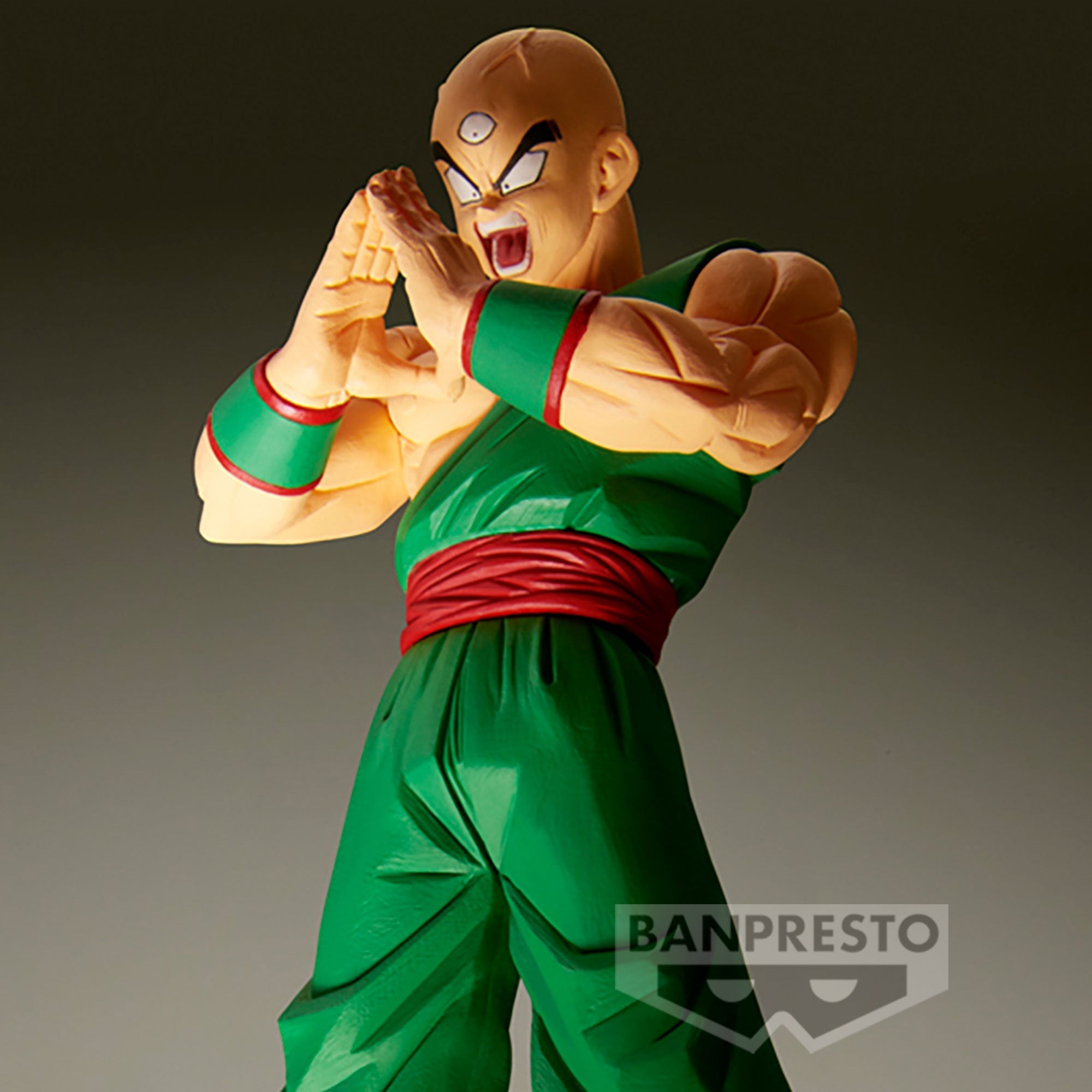 Figurine de Ten Shin Han en PVC mesurant 18 cm, représentant le personnage en position d'attaque avec un regard déterminé et les mains formant un triangle pour exécuter le Kikōhō. Éditée par Banpresto dans la collection GxMateria.