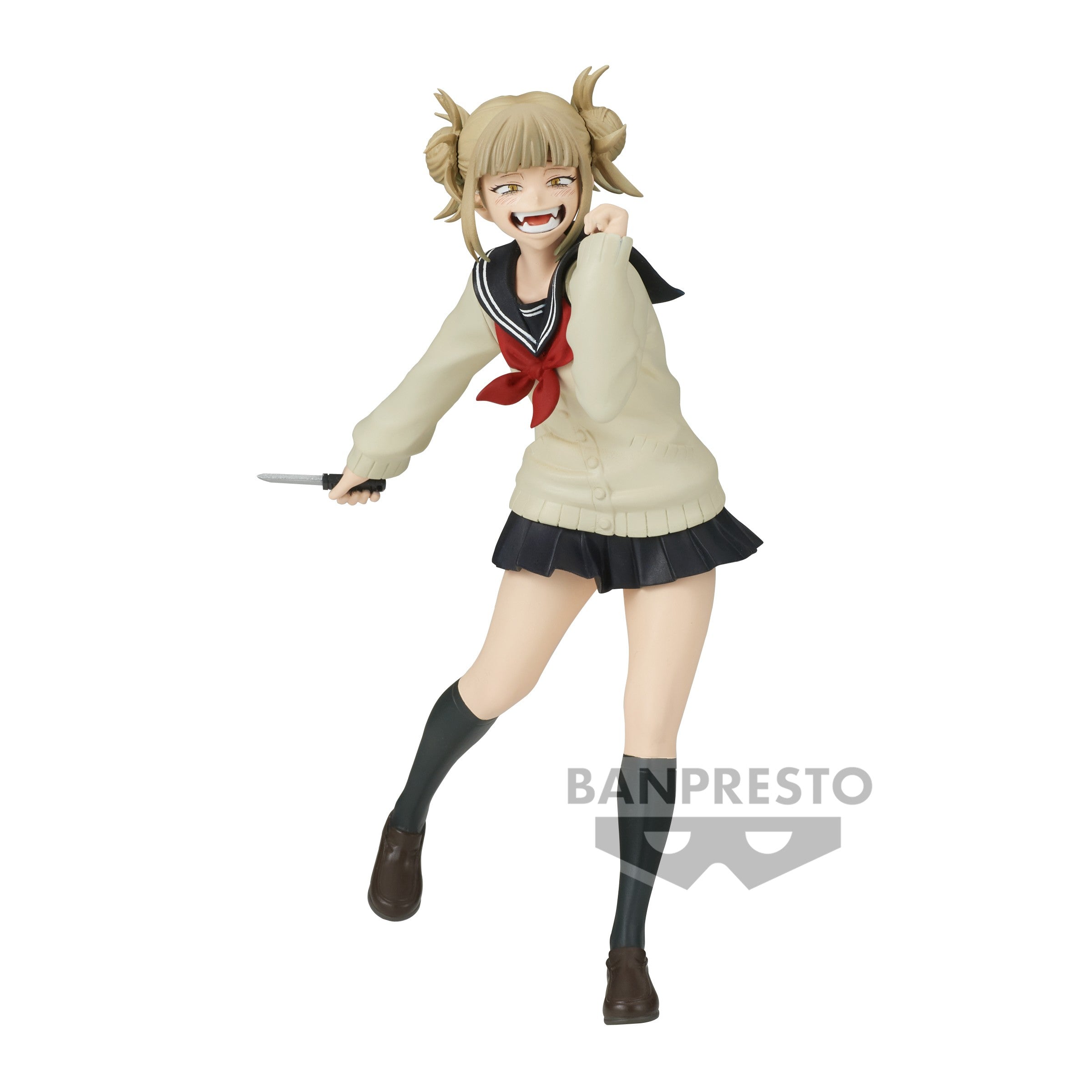 Vue 3/4 de face à mi-distance de la figurine de Himiko Toga de My Hero Academia en uniforme scolaire, tenant un poignard dans la main droite.