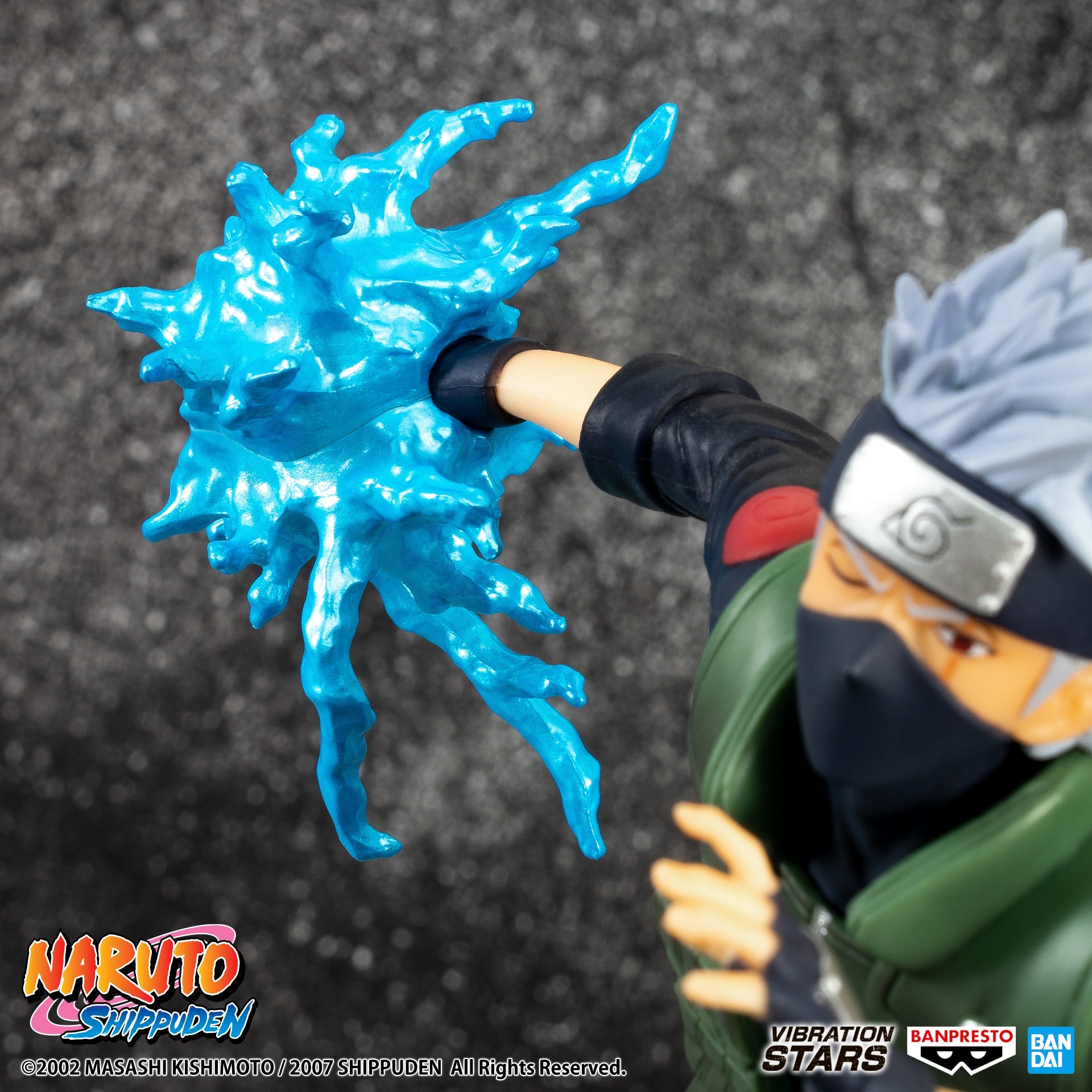 Figurine de Kakashi Hatake en PVC de 21 cm dans une pose dynamique avec Chidori et Sharingan.