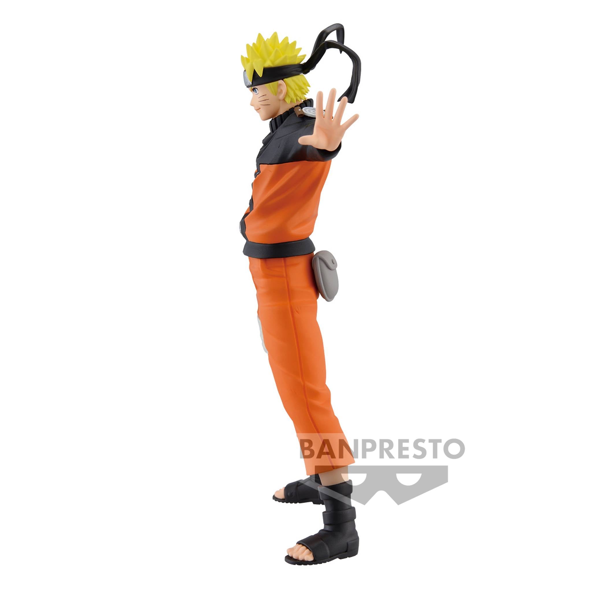 Figurine de Naruto Uzumaki en PVC, écartant les bras avec Kurama en arrière-plan.