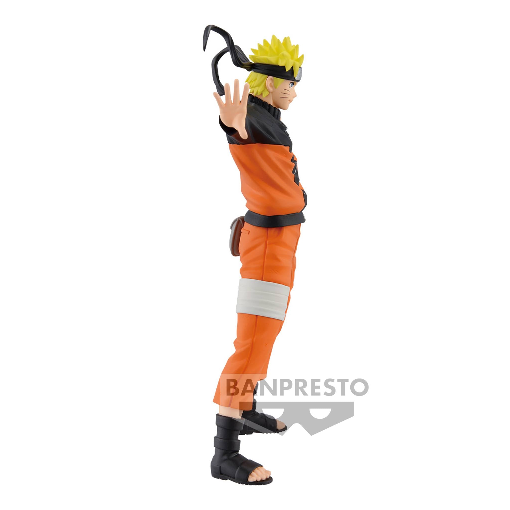 Figurine de Naruto Uzumaki en PVC, écartant les bras avec Kurama en arrière-plan.