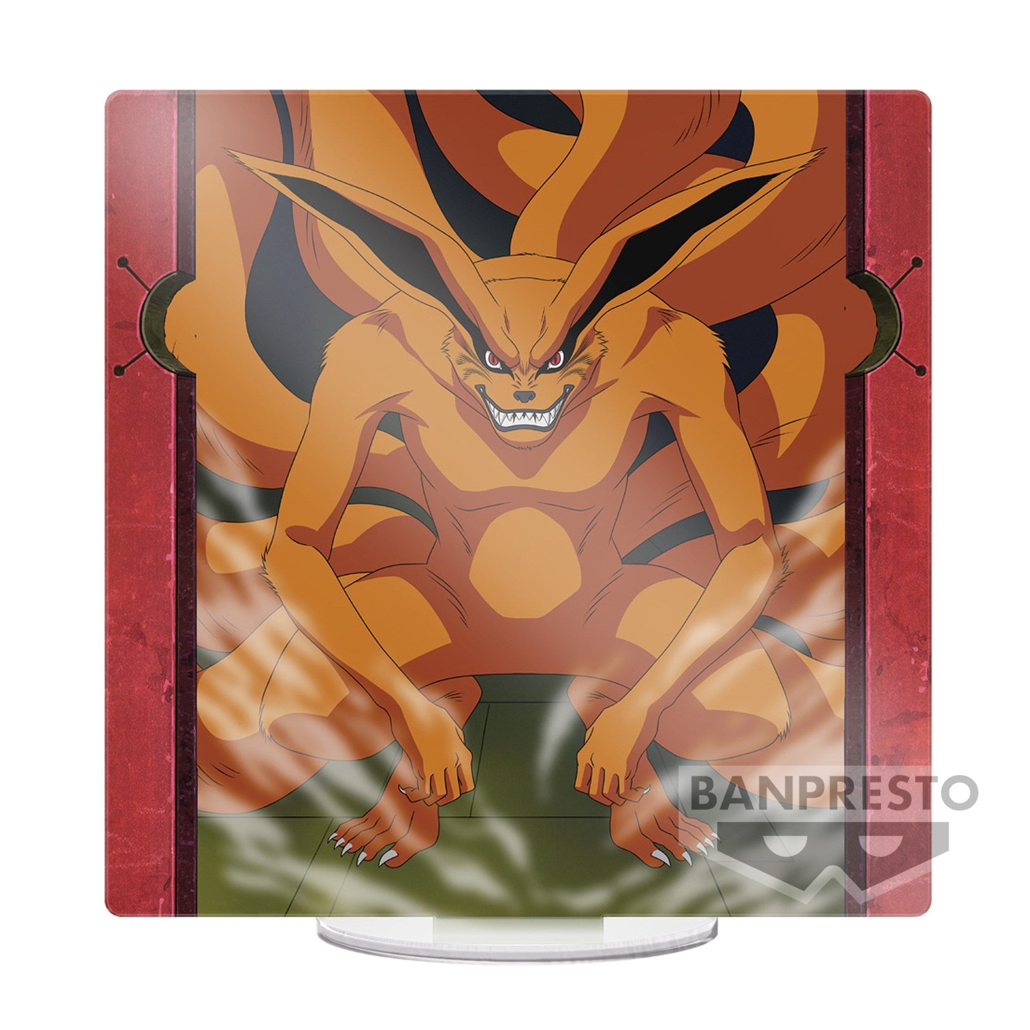 Figurine de Naruto Uzumaki en PVC, écartant les bras avec Kurama en arrière-plan.