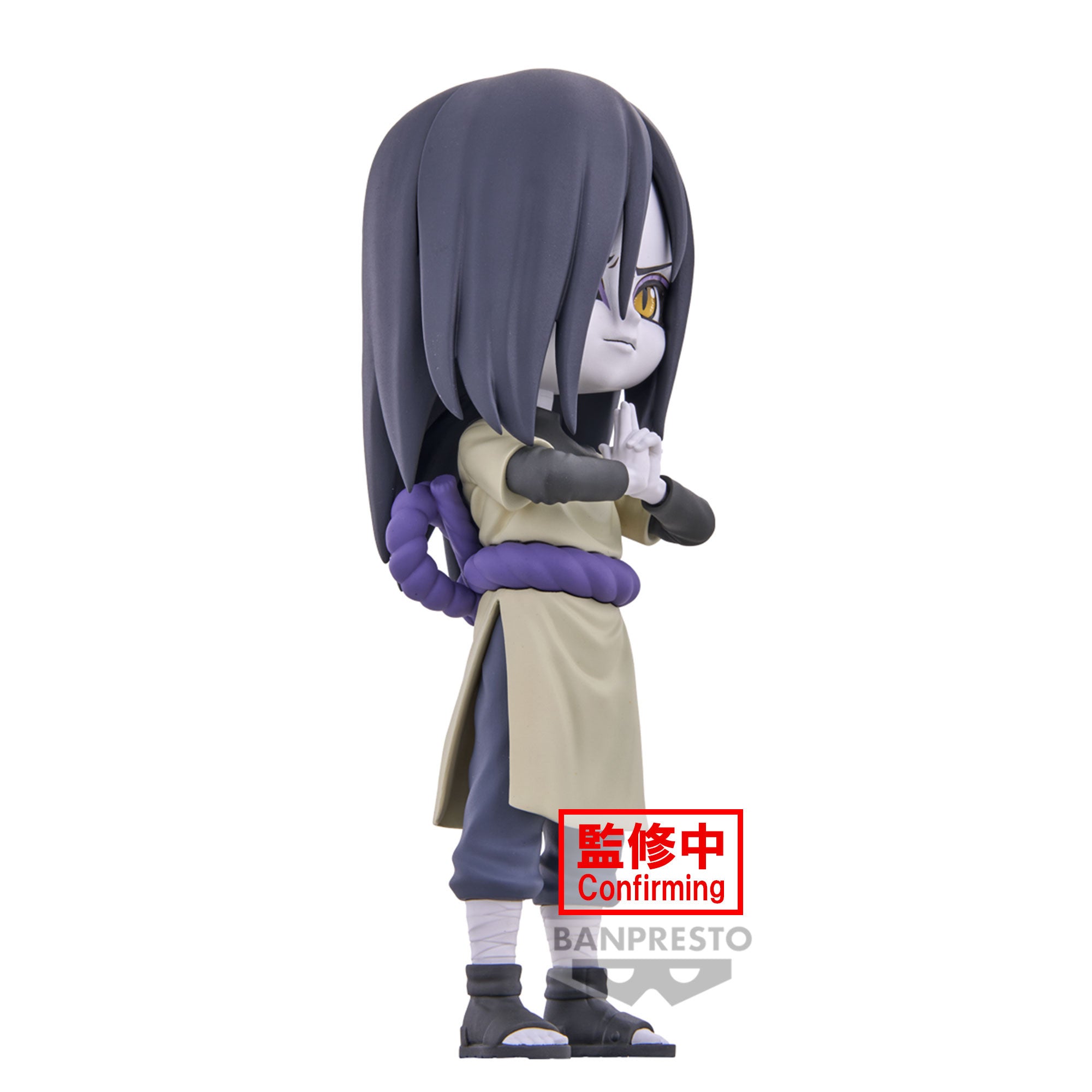 Figurine d'Orochimaru avec cheveux noirs, yeux dorés, expression malicieuse et mains jointes pour une technique ninjutsu.