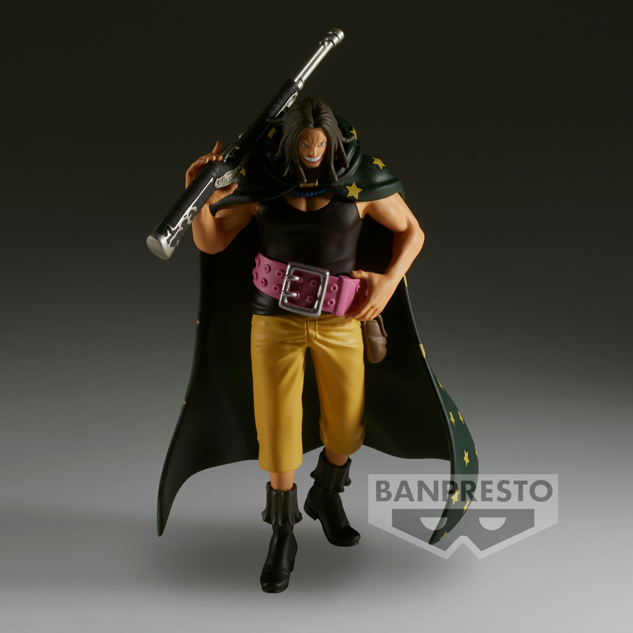 Figurine Yasopp de One Piece, mesurant 16 cm, avec une pose dynamique, un sourire confiant, et un fusil reposant sur son épaule, fabriquée en PVC avec des détails précis.