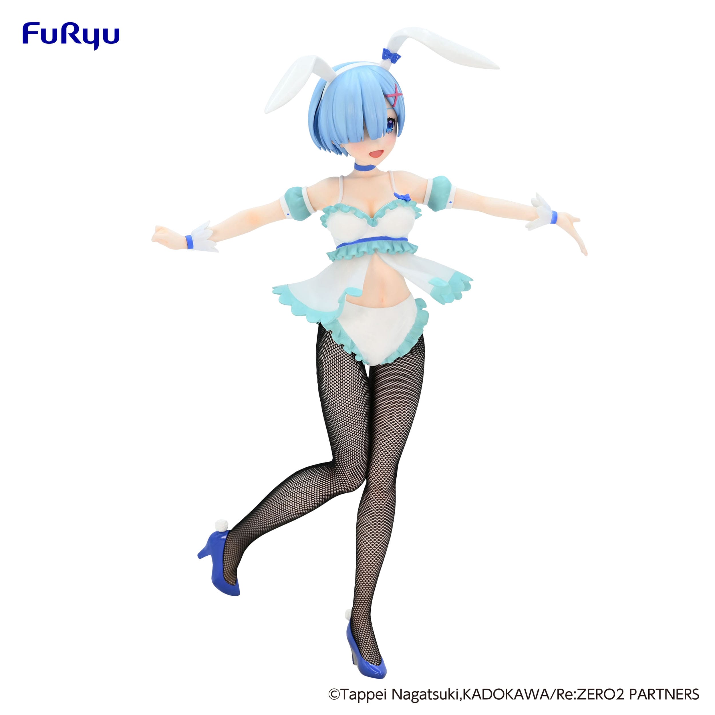 Vue 3/4 avant en plan d'ensemble de la figurine de Rem de Re:ZERO posant les bras écartés.