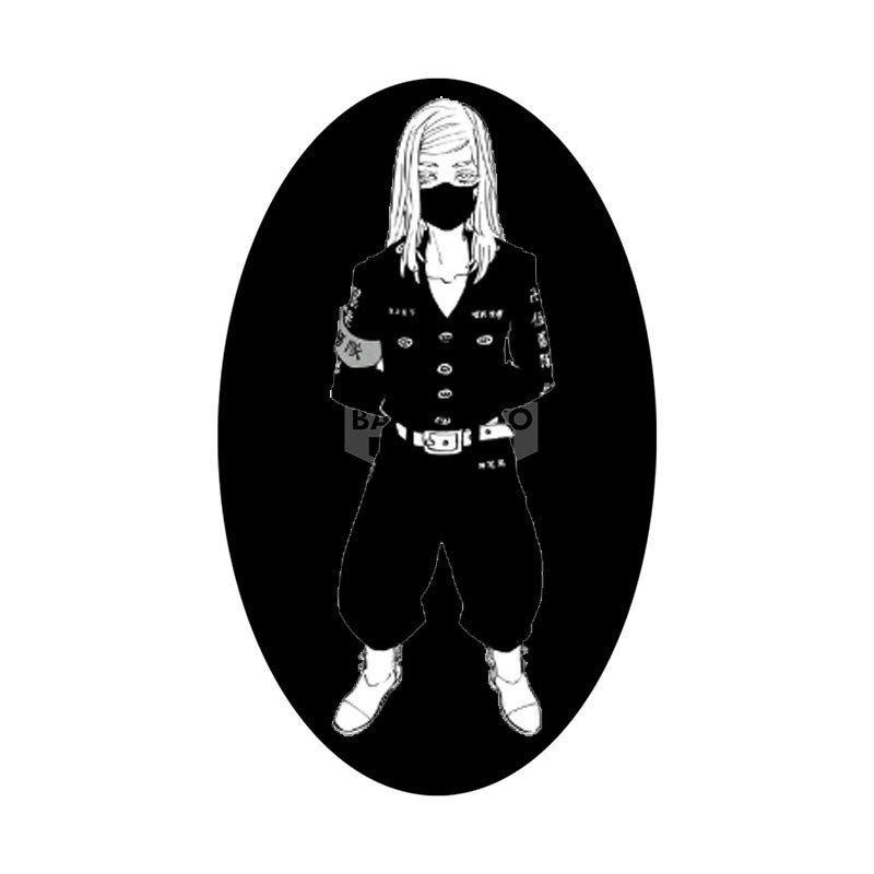 Vue de face à mi-distance de la figurine de Haruchiyo Sanzu de Tokyo Revengers en veste noire et pantalon ample, portant un masque.