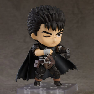 Vue 3/4 de face à mi-distance de la figurine Nendoroid de Guts de Berserk en tenue médiévale sombre, tenant une arme.