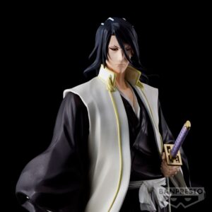 Figurine Byakuya Bleach pose badasse, main sur zanpakuto