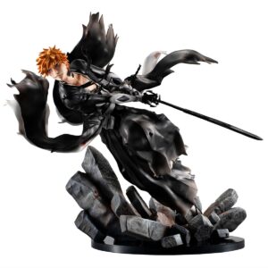 Figurine Ichigo Bleach en pleine action, coup de katana dévastateur