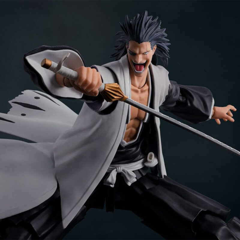 Figurine Kenpachi Zaraki Bleach avec épée emblématique, visage féroce