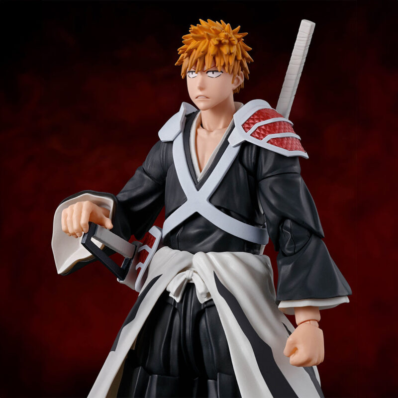 Figurine Ichigo Kurosaki Bleach avec cheveux longs, shihakushō modifié
