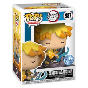 Vue 3/4 de près de la figurine Funko Pop! Zenitsu Agatsuma de Demon Slayer: Kimetsu no Yaiba en haori jaune, yeux fermés, tenant une épée.