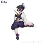 demon-slayer-figurine-shinobu-kocho-noodle-stopper_9 Vue 3/4 à mi-distance de la figurine de Shinobu Kocho de Demon Slayer: Kimetsu no Yaiba, assise, tenant un katana.