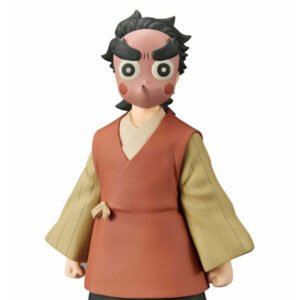 Vue 3/4 de mi-distance de la figurine de Kotetsu de Demon Slayer avec un masque distinctif et une tenue traditionnelle orange.