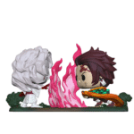 Vue 3/4 à mi-distance de la figurine Funko Pop de Tanjiro Kamado de Demon Slayer en haori à carreaux, tenant une épée.