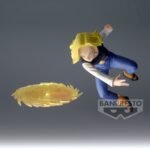 Figurine de C-18 de Dragon Ball Z, représentant le personnage en position dynamique avec un disque d'énergie, mesurant 13 cm, fabriquée par Banpresto.