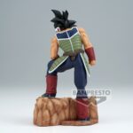 Figurine de Bardock en armure noire et verte sans épaulettes, portant un scouter vert, représentant un Saiyan de la collection History Box.