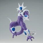 Figurine de Cooler de Dragon Ball Z, mesurant 17 cm, représentée dans une posture dynamique, prête à lancer une attaque, avec des détails précis sur son design et sa tenue.