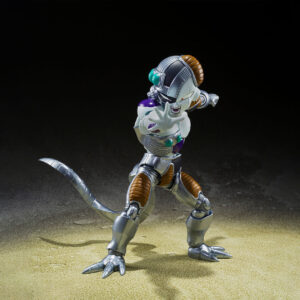 Figurine articulée de Mecha Frieza de Dragon Ball Z, montrant des prothèses cybernétiques sur son corps et trois visages alternatifs, accompagnée d'accessoires pour personnaliser les poses.