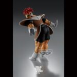 Figurine de Recoome de l'Escadron Ginyu, mesurant 14 cm, représentant Recoome de dos avec les bras écartés, fabriquée par Banpresto.