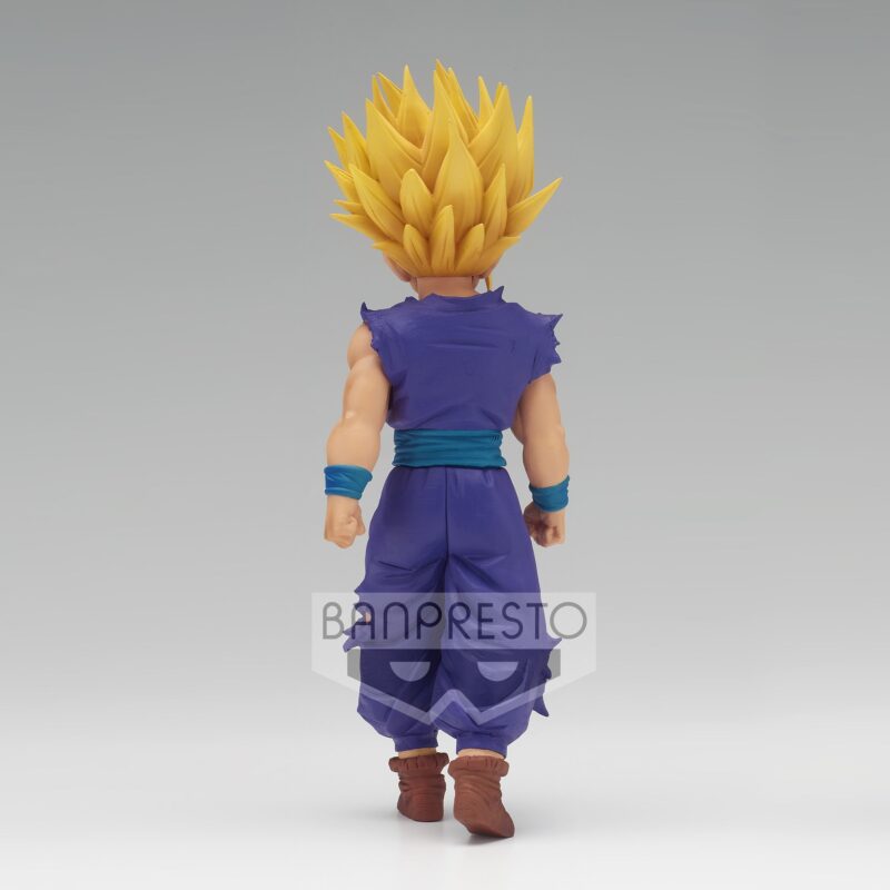 Figurine de Son Gohan en Super Saiyan 2, représentant le personnage avec des détails précis, mesurant 16 cm, fabriquée par Banpresto.