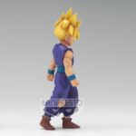 Figurine de Son Gohan en Super Saiyan, mesurant 16 cm, représentant le personnage dans une posture déterminée, avec des détails précis sur son costume et son expression.