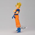 Figurine de Son Gohan de 19 cm en PVC, représentant le personnage de Dragon Ball Z avec des détails fidèles et une pose dynamique.