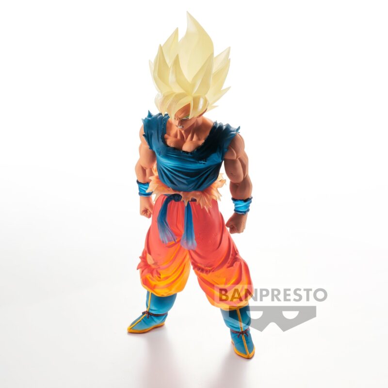 Figurine de Son Goku en Super Saiyan, mesurant 17 cm, avec des cheveux translucides, fabriquée par Banpresto.