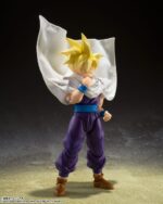 Figurine de Son Gohan en Super Saiyan, mesurant 11 cm, avec des expressions faciales variées et des mains interchangeables, représentant un moment clé du combat contre Cell.
