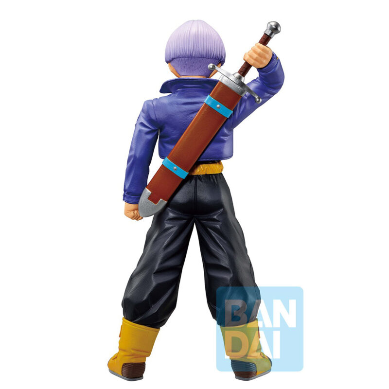 Figurine de Trunks, personnage de Dragon Ball, avec une épée dans son fourreau, affichant une expression déterminée, mesurant 23 cm, fabriquée par Bandai Ichibansho.
