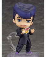 Vue 3/4 de face à mi-distance de la figurine Nendoroid de Josuke Higashikata de JoJo's Bizarre Adventure, tenant une carte.