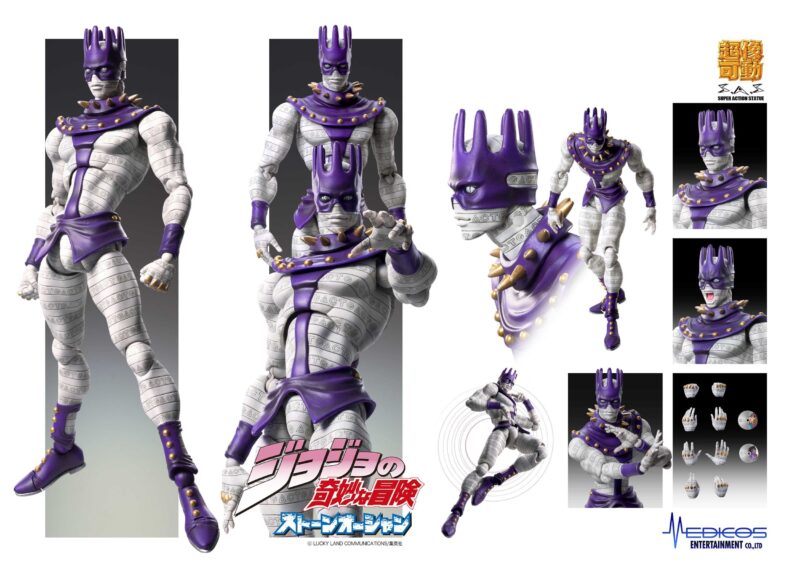 Vue 3/4 de face à mi-distance de la figurine d'Enrico Pucci de JoJo's Bizarre Adventure en costume violet, avec une couronne.