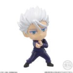 jujutsu-kaisen-figurine-gojo-satoru-adverge-motion-vol-2 Figurine Satoru Gojo (Jujutsu Kaisen Adverge Motion), tenue bleue, main levée.