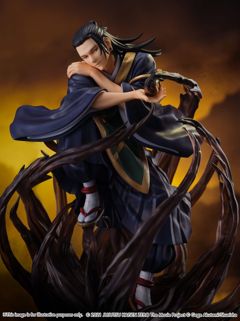 Figurine de Suguru Geto de la série Jujutsu Kaisen en robes bleu et vert, assis sur une base en racine tordue, avec une expression sereine, vue de face à mi-distance.
