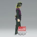 Vue 3/4 arrière à mi-distance de la figurine de Genya Shinazugawa de Demon Slayer en uniforme traditionnel, avec un fourreau à la ceinture.