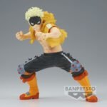 Vue 3/4 de face à mi-distance de la figurine de Fat Gum de My Hero Academia en veste jaune sans manches, avec un masque sur les yeux.