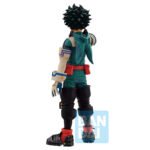 Vue 3/4 arrière à mi-distance de la figurine Figma d'Izuku Midoriya de My Hero Academia en tenue verte, avec gants et bottes.