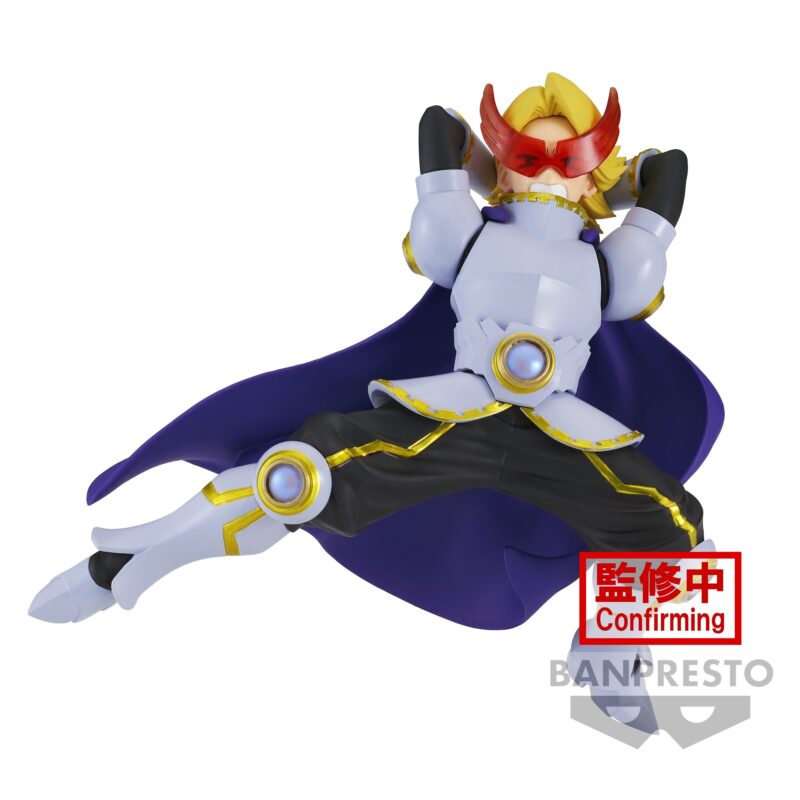 Vue 3/4 de face à mi-distance de la figurine  de Yuga Aoyama de My Hero Academia en costume bleu clair, avec un visière rouge.