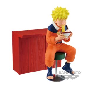 Figurine de Naruto Uzumaki assis au comptoir du restaurant Ichiraku avec un bol de ramen.
