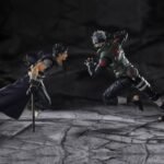Figurine articulée d'Obito avec des détails précis, posant de manière dynamique avec un éventail.