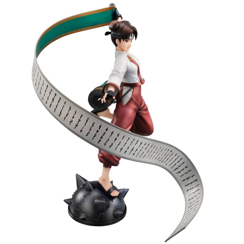 Figurine de Tenten de la série Naruto Gals, en pose dynamique avec un grand parchemin.