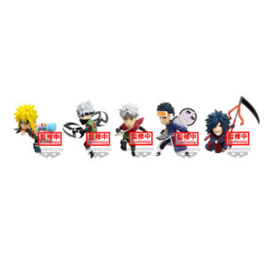 Figurine de Minato Namikaze en PVC, représentant le Quatrième Hokage dans une pose dynamique avec un manteau.