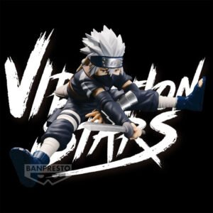 Figurine représentant Kakashi Hatake en pose dynamique, tenant une épée, de la série Naruto par BANPRESTO.