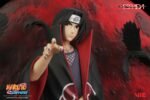 Figurine d'Itachi Uchiwa avec son Mangekiyo et ses yeux tomoe Sharingan, devant une lune rouge.